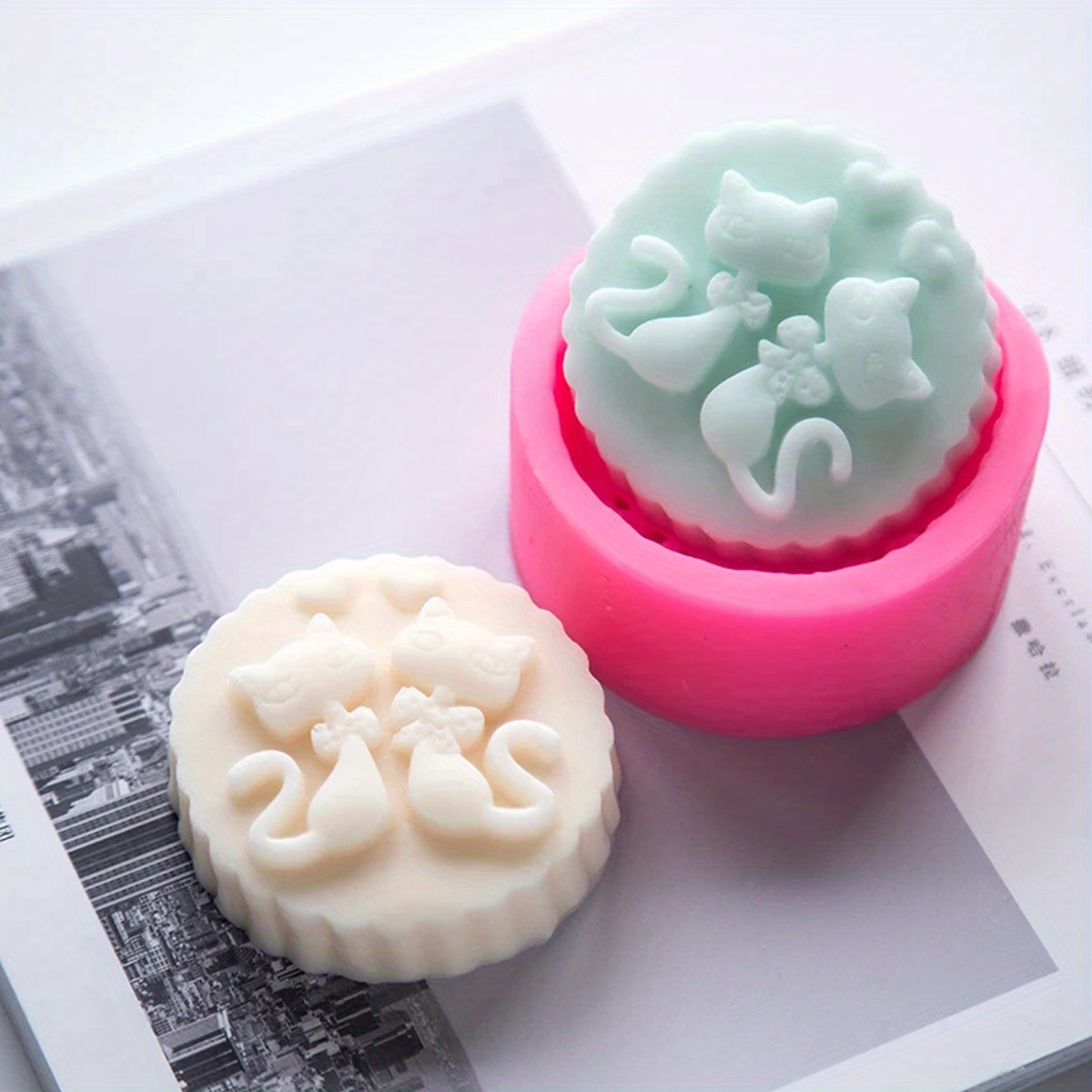 Soap Making Lye - 1-Piece Silicone Cat Soap Mold -
