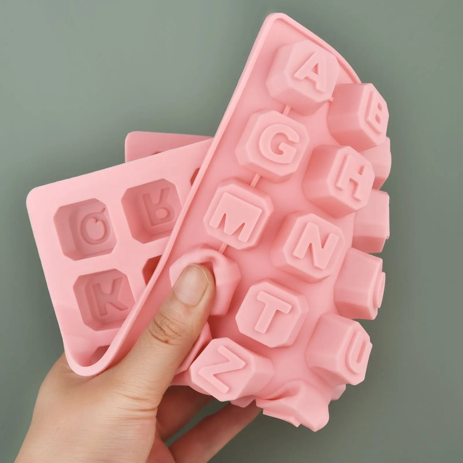48 Letter Enghish Alphabet let - Soap Making Material recension och pris