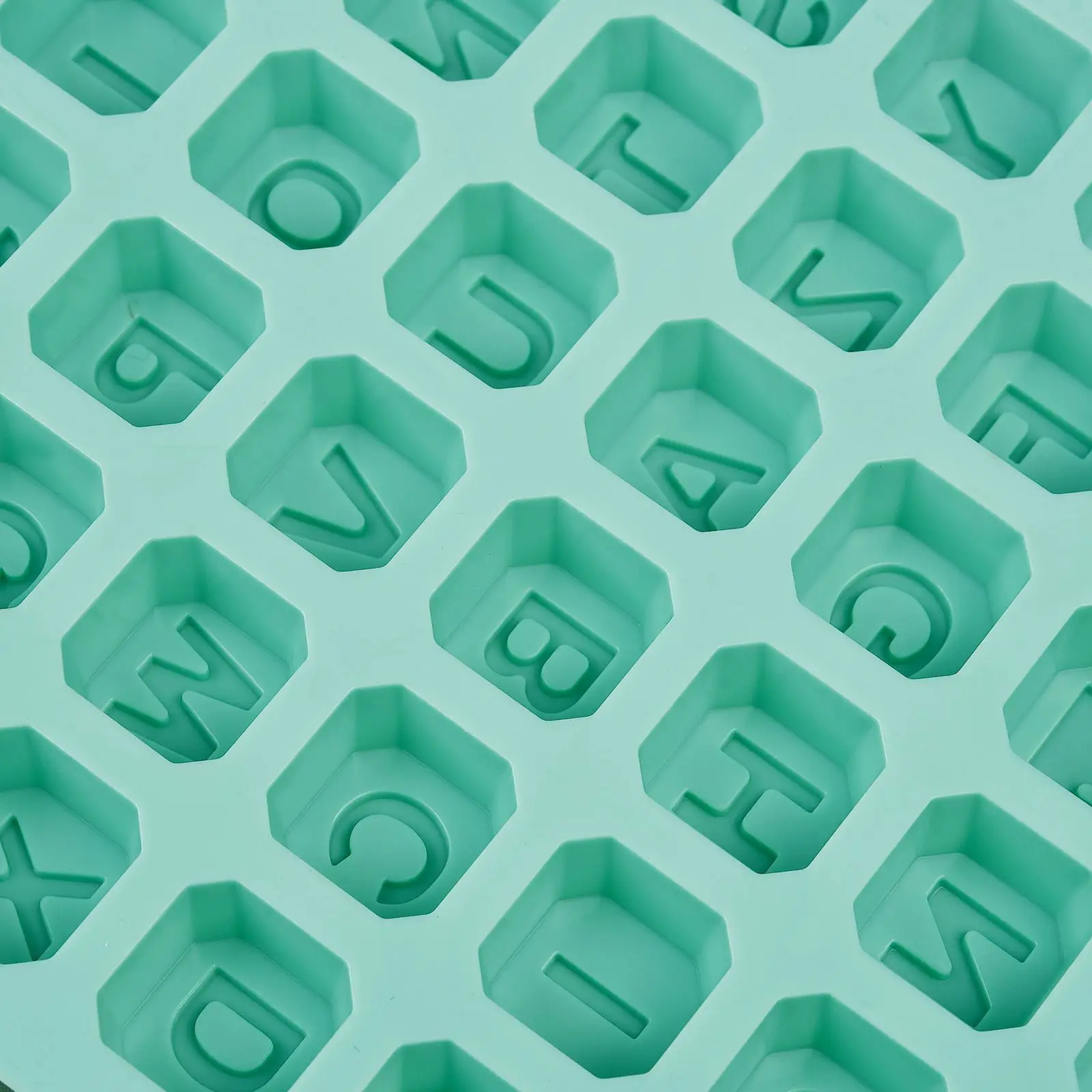 48 Letter Enghish Alphabet let - Soap Making Material recension och pris